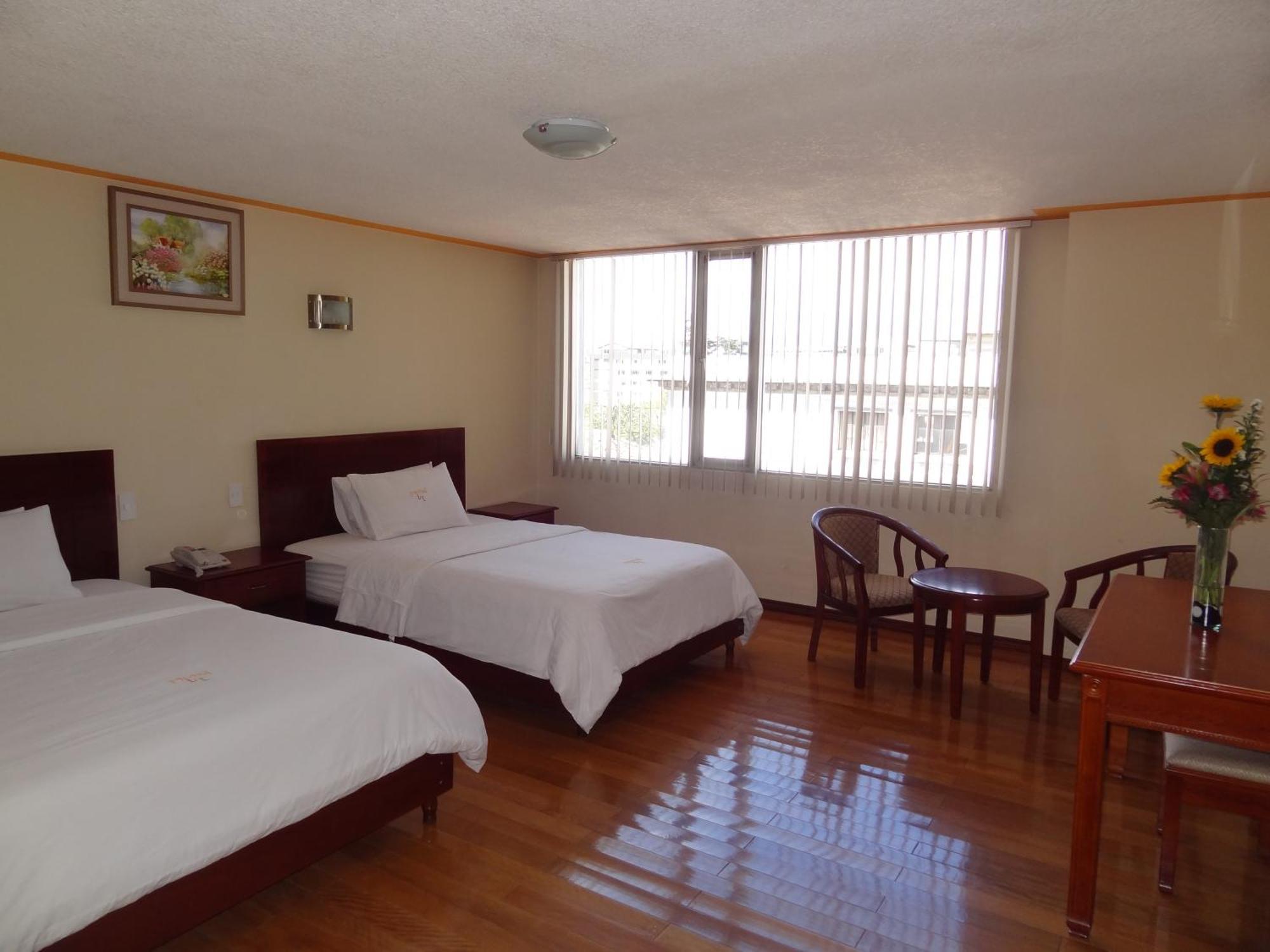 Hotel Lottus Quito Exteriör bild
